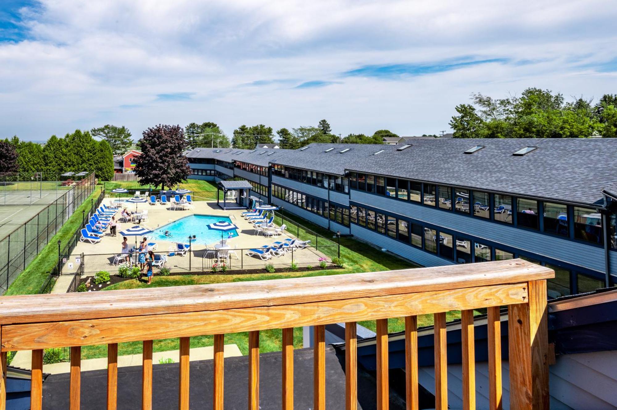 Nautical Mile Resort Wells Exteriör bild