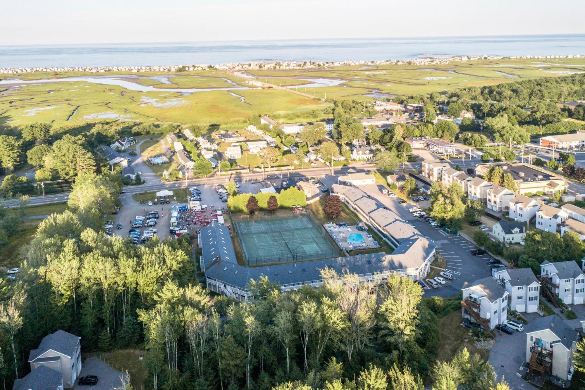 Nautical Mile Resort Wells Exteriör bild